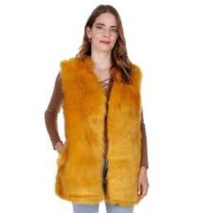 💫NWT 💛 YELLOW FAUX FUR VEST